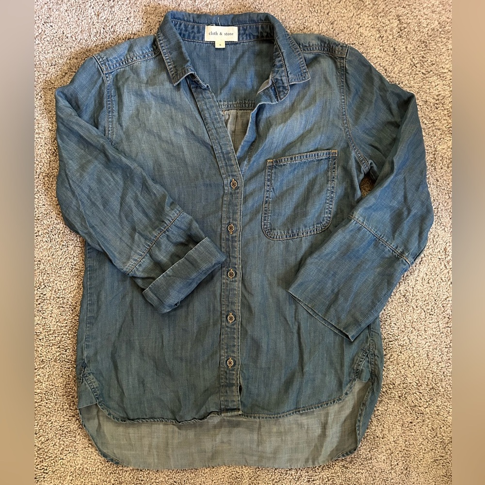 FALL 🍁 Cloth & Stone Casual Blue Button Down Shirt